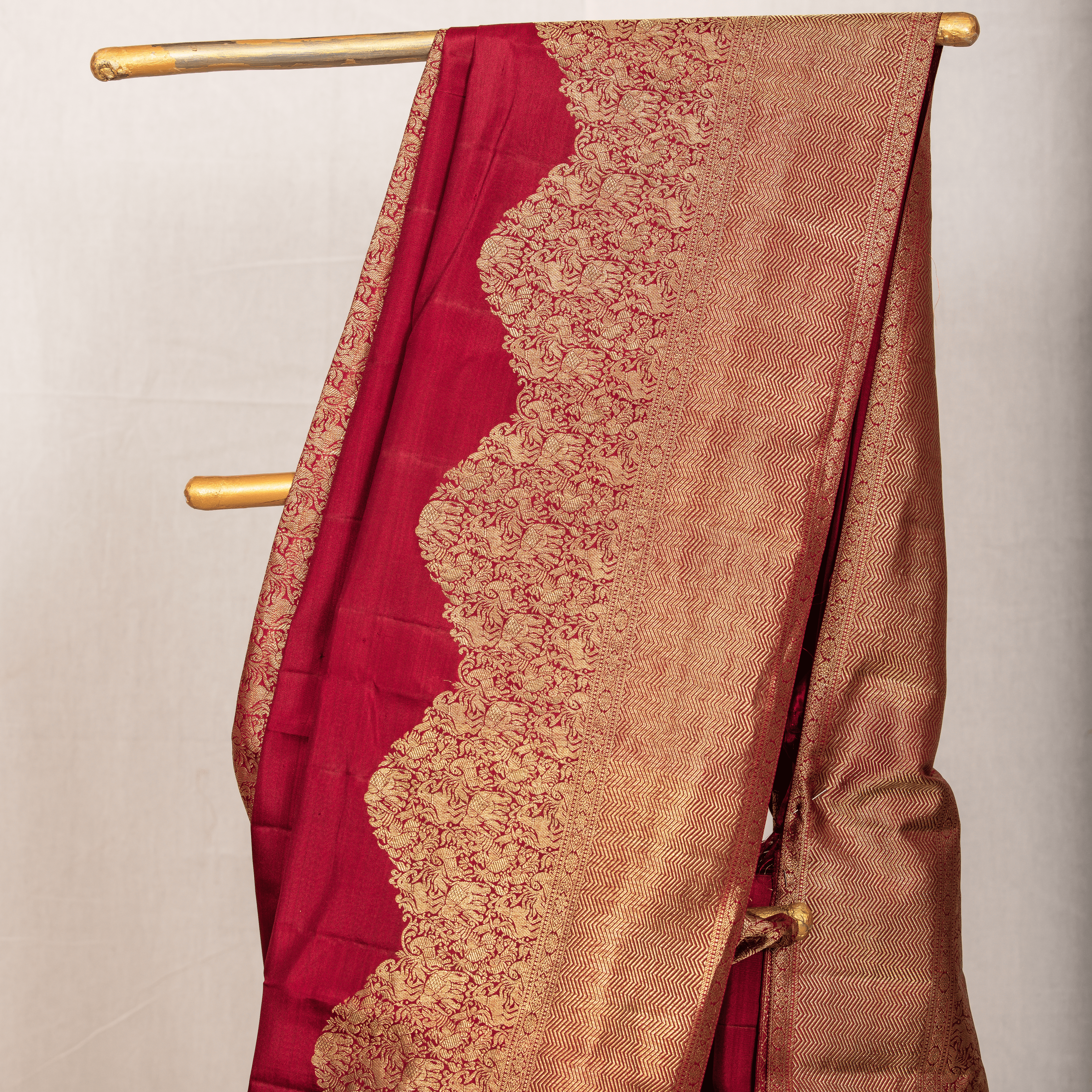 Maroon & Plain Wave Body Design & Long Maroon Border With Unstiched blouse