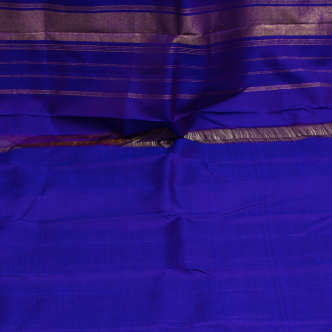 lime green with blue border with unstiched blouse