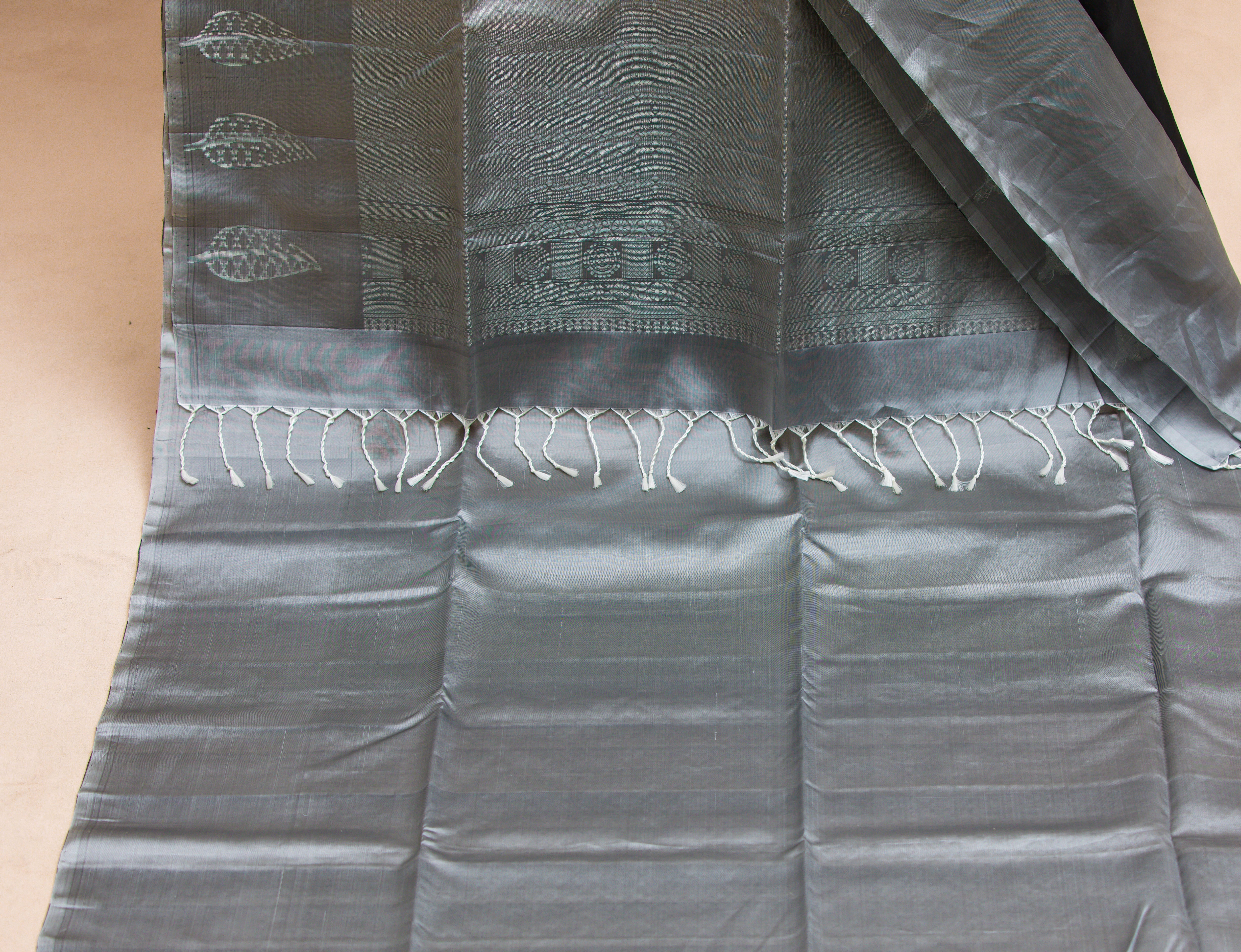 Elegant Black Contrast Border Saree